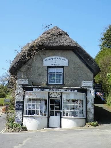 Godshill tearooms and village character