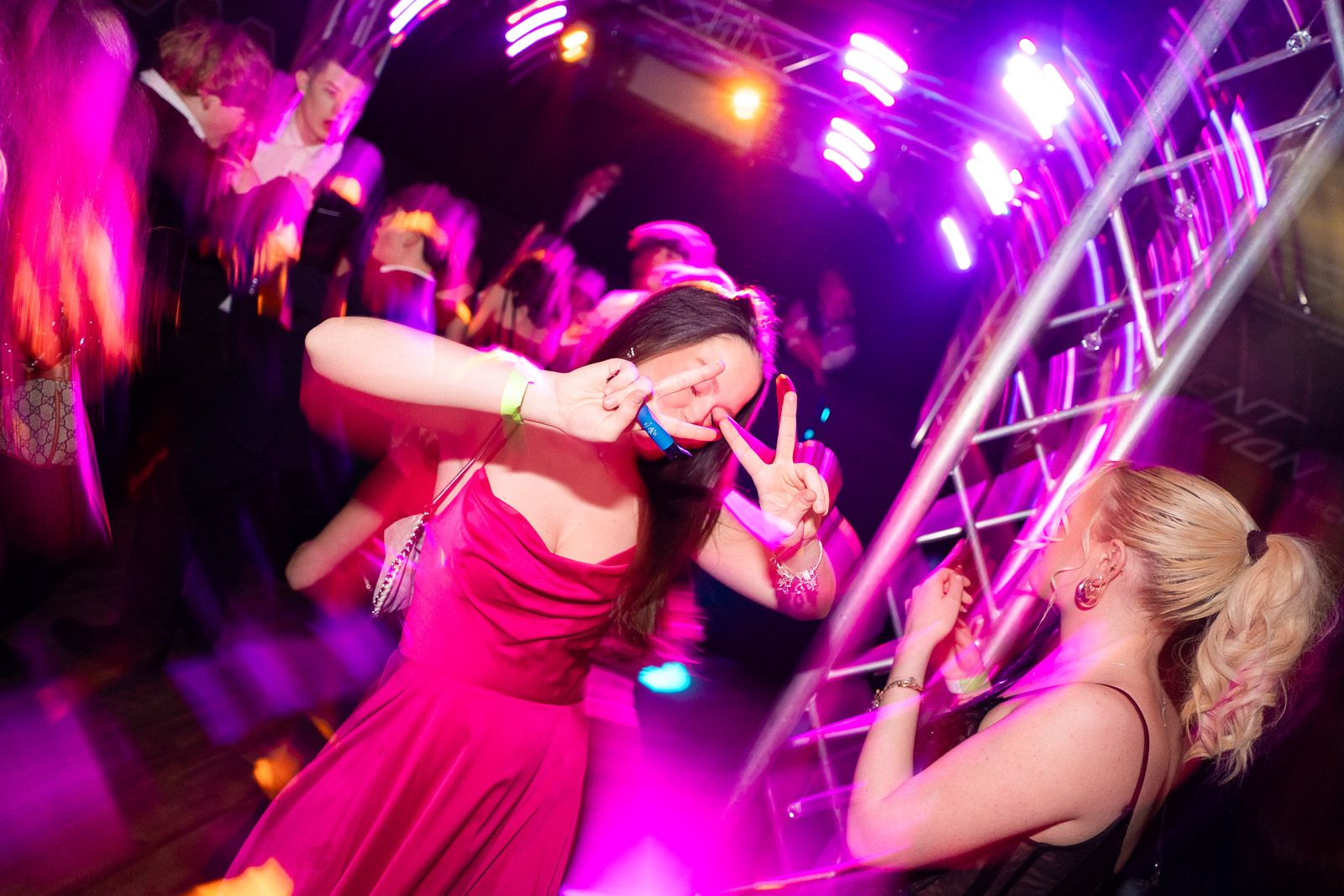 volle disco beim maturaball don bosco schulen vöcklabruck 2026 im toscana congress gmunden