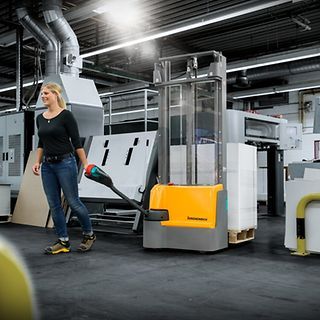 Powered Stacker training course image