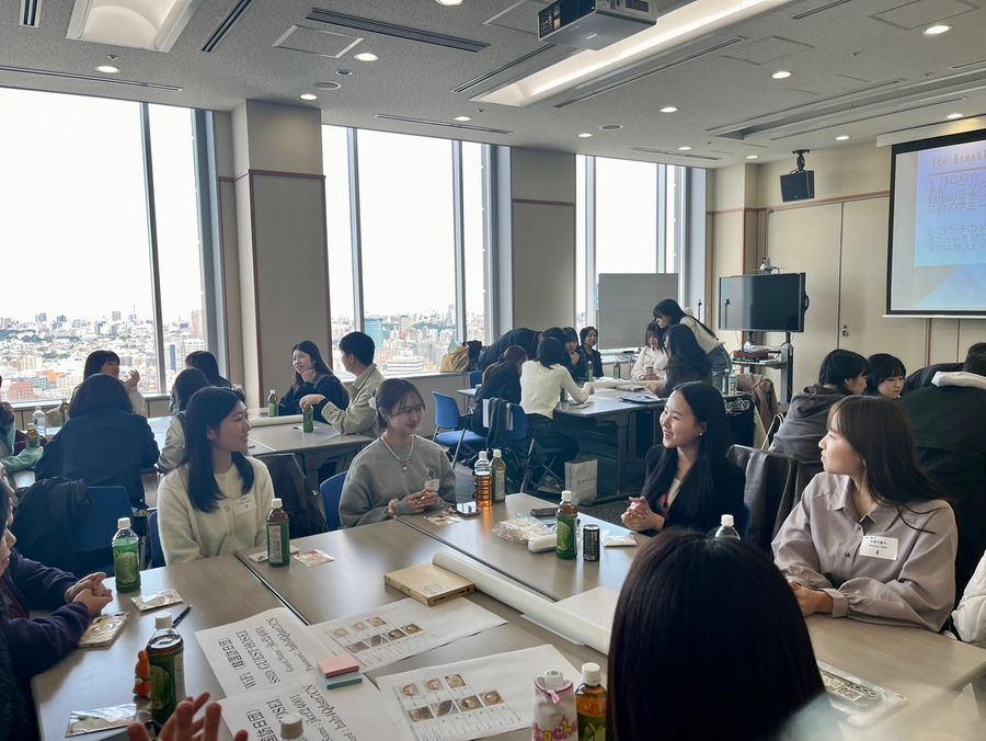 students discussion panel