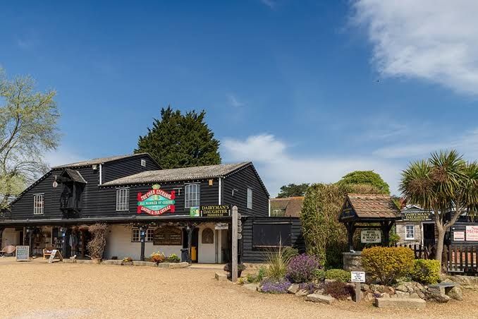 Arreton Barns