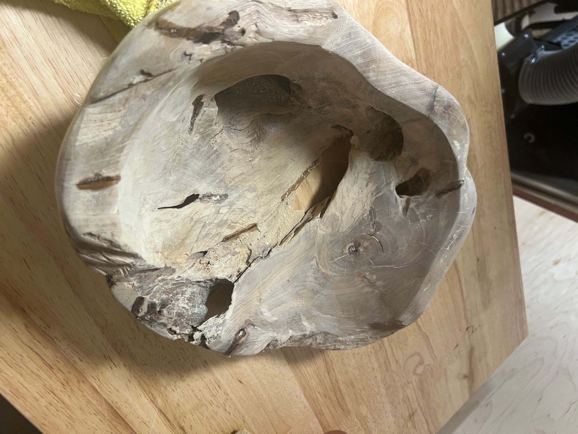 Teak Bowl without Odies Oil