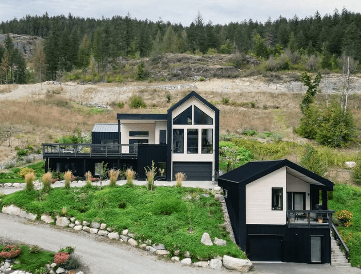 Squamish ADU carriage hou Squamish ADU carriage hou