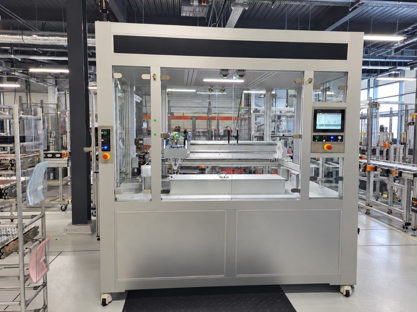Heat sealing machine with interlocked guarding and HMI, built by GSD Automation