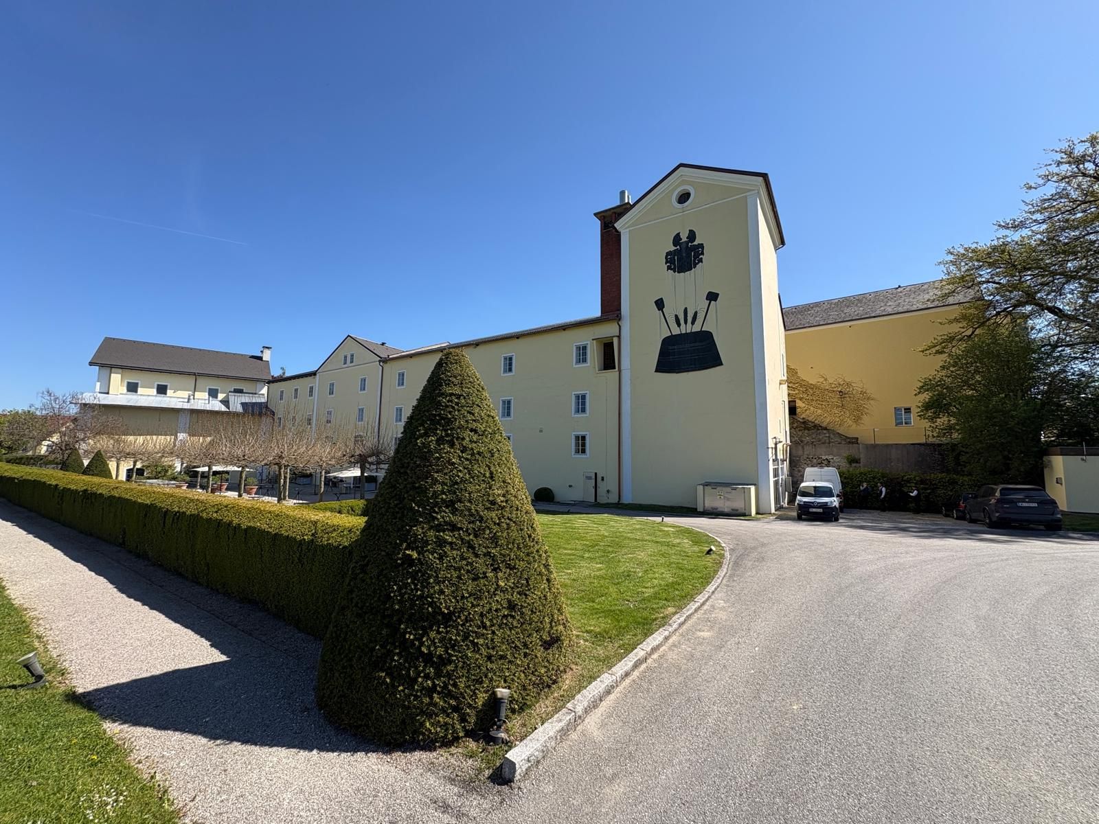 schloss eggenberg hochzeit location oberösterreich außenansicht