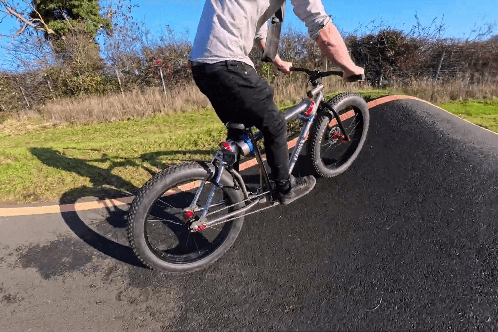 Vélo magnétique de Colin Furze Vélo magnétique de Colin Furze