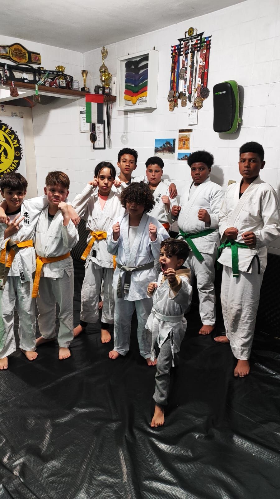 ju jitsu com as crianças