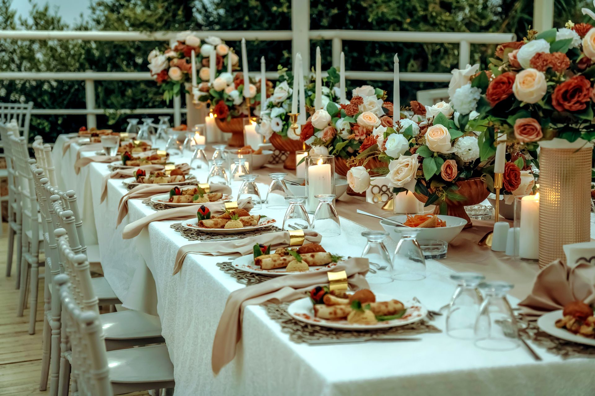 Luxury wedding floral design and venue decoration by Ramarossi partners in Antalya