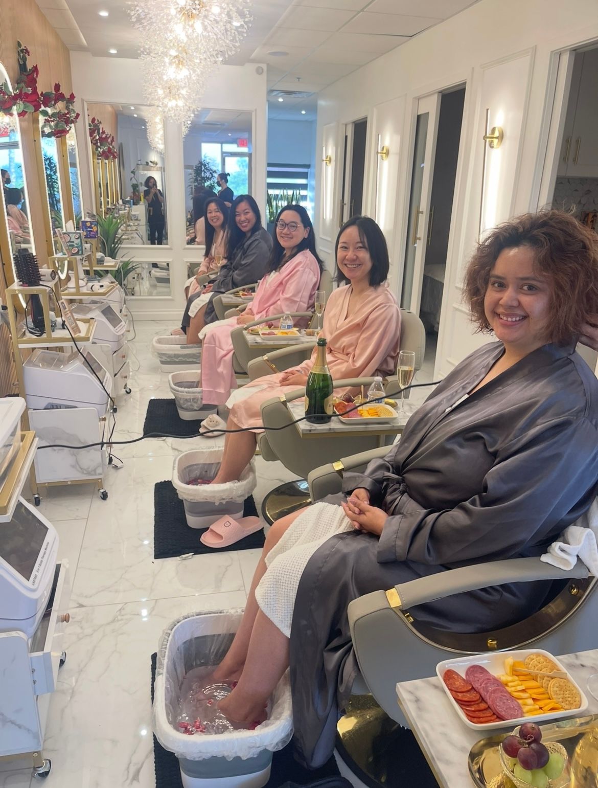 a group head spa experience with friends at Lavie Bella Head Spa
