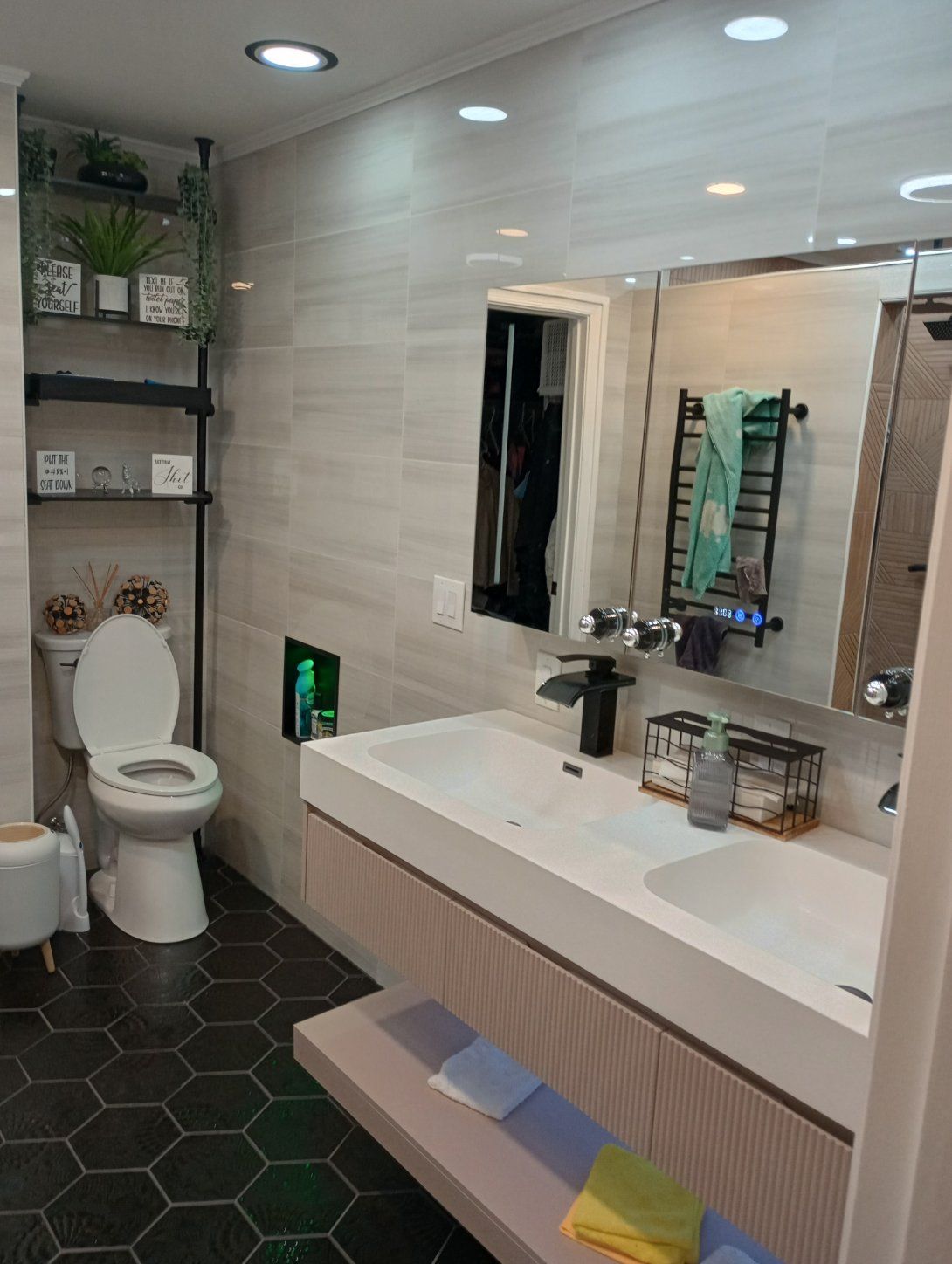 eco-friendly bathroom