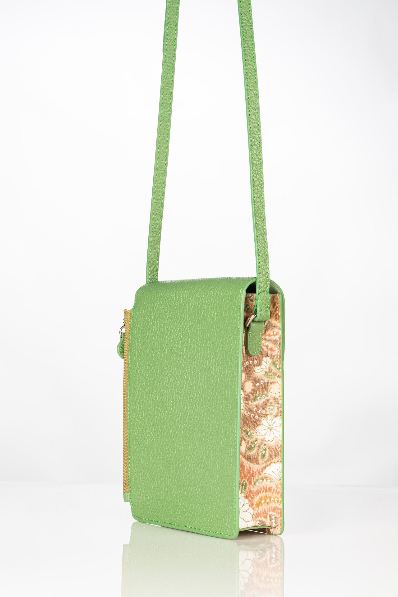 KRU Shoulder Bag made by Adiantes