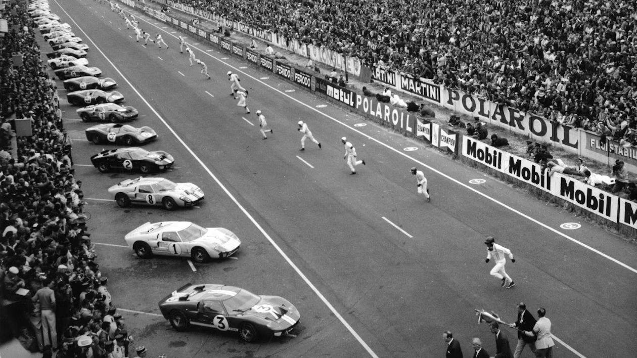 Départ Circuit de la Sarthe 18 juin 1966 Départ Circuit de la Sarthe 18 juin 1966