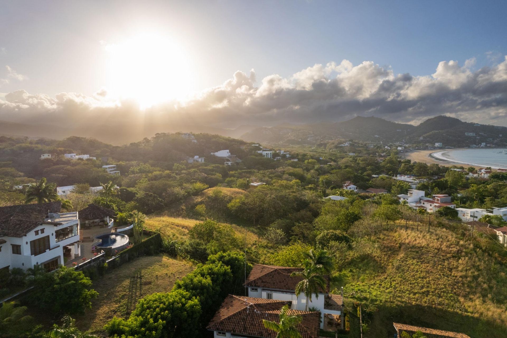 Luxury Homes on tropical beach - San Juan Del Sur - The Flamingo Realty