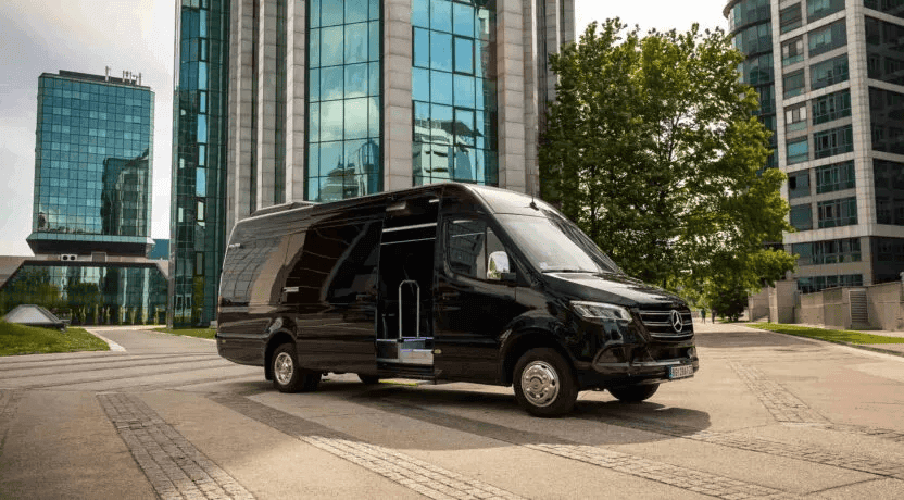 Mercedes Sprinter Minibus