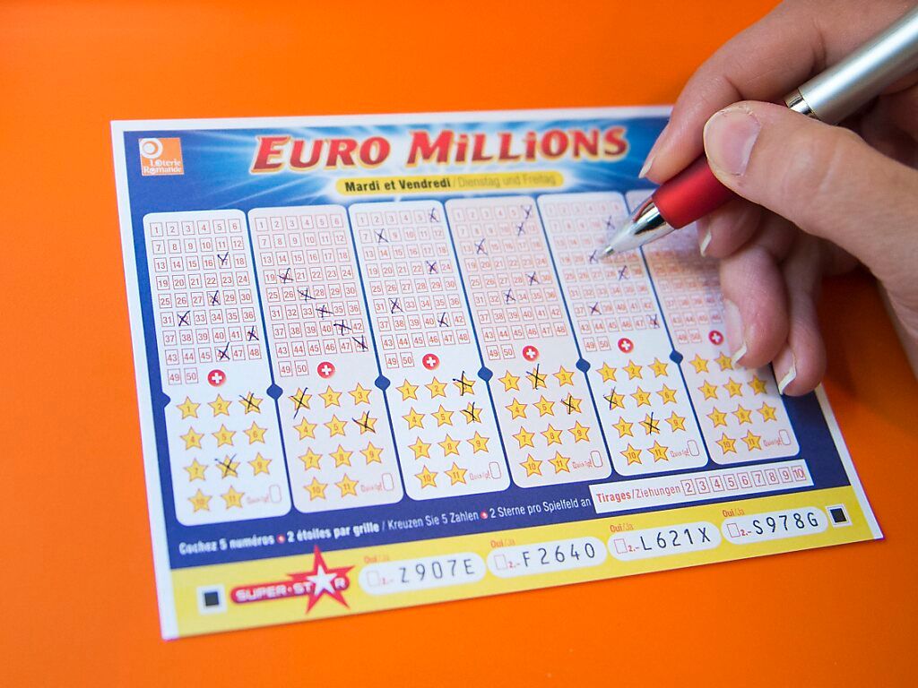 Grille d'Euro Millions que une personne est en train de remplir le 19 août 2025