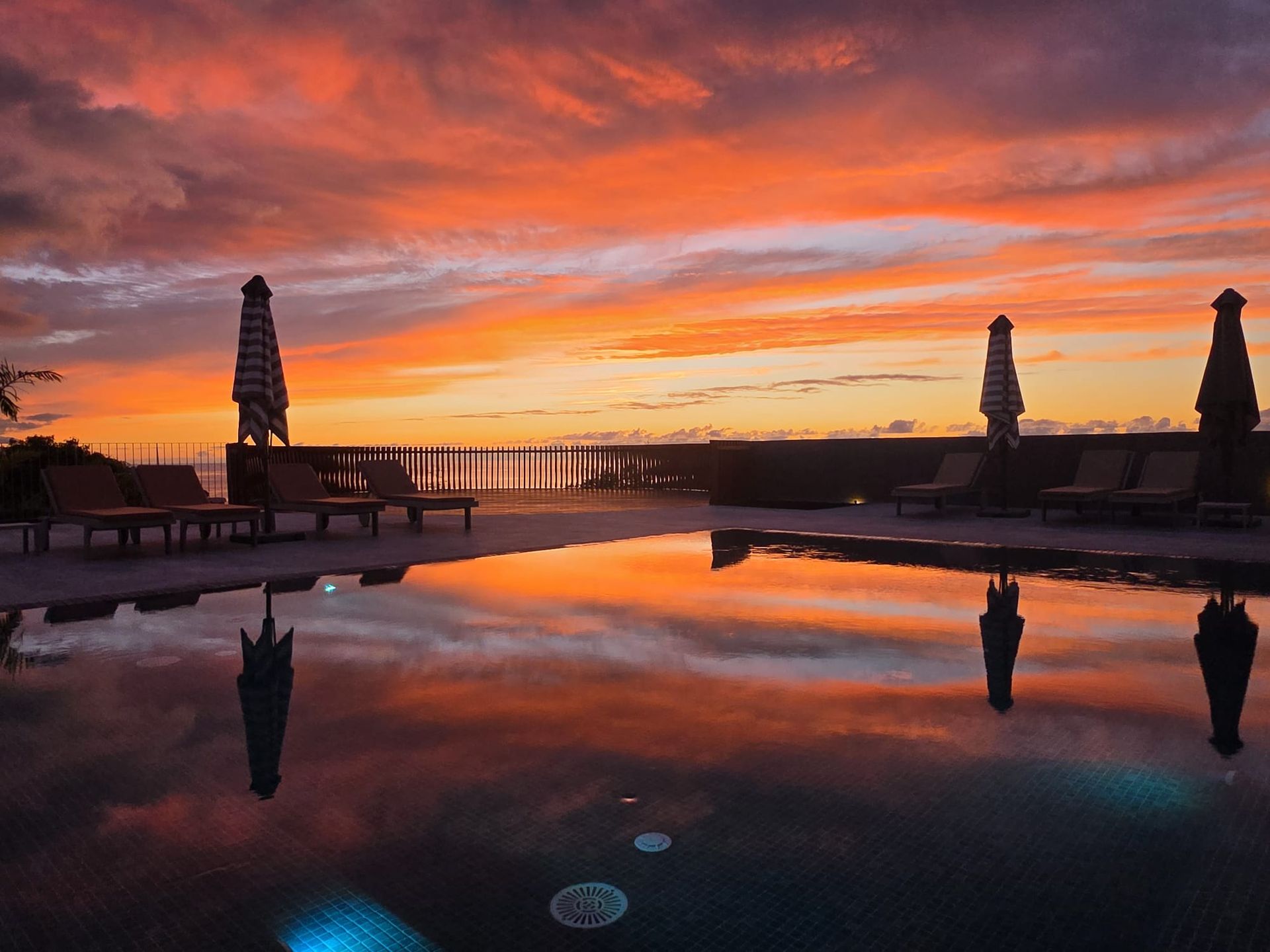 Stunning Suset Hue Gran Hotel Taoro Stunning Suset Hue Gran Hotel Taoro