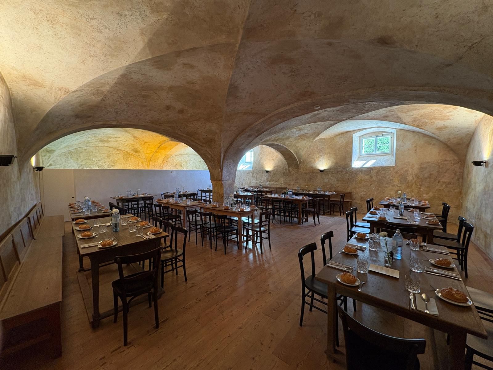 hochzeitsfotograf schloss eggenberg licht gewoelbe innenraum