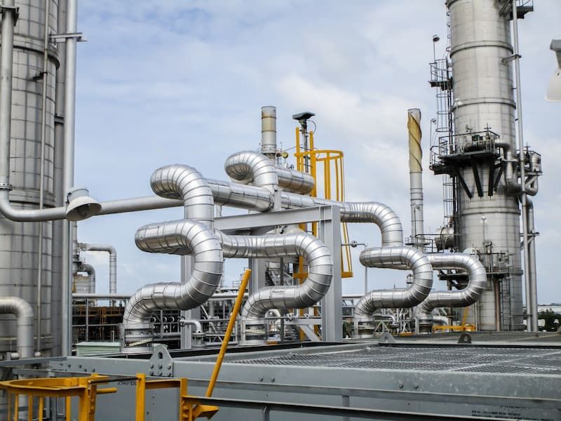 Endüstriyel boru hattı heat tracing ve izolasyon entegrasyonu — ERATHERM