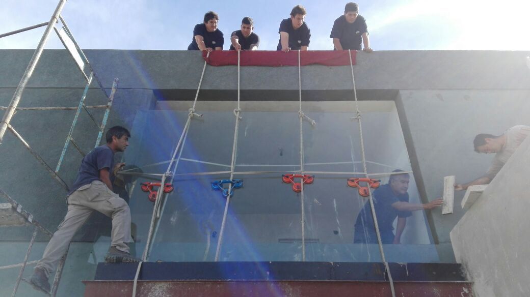 Vidriería, vidrios, espejos, barandas, blindex, balcones, piletas, proteccion, seguridad, espejos con marco, mamparas para ducha, mamparas para bañera