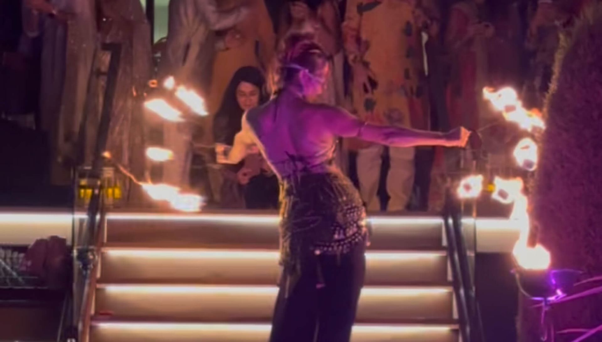 LGFX_Woman_Fire_Dancer_Fans