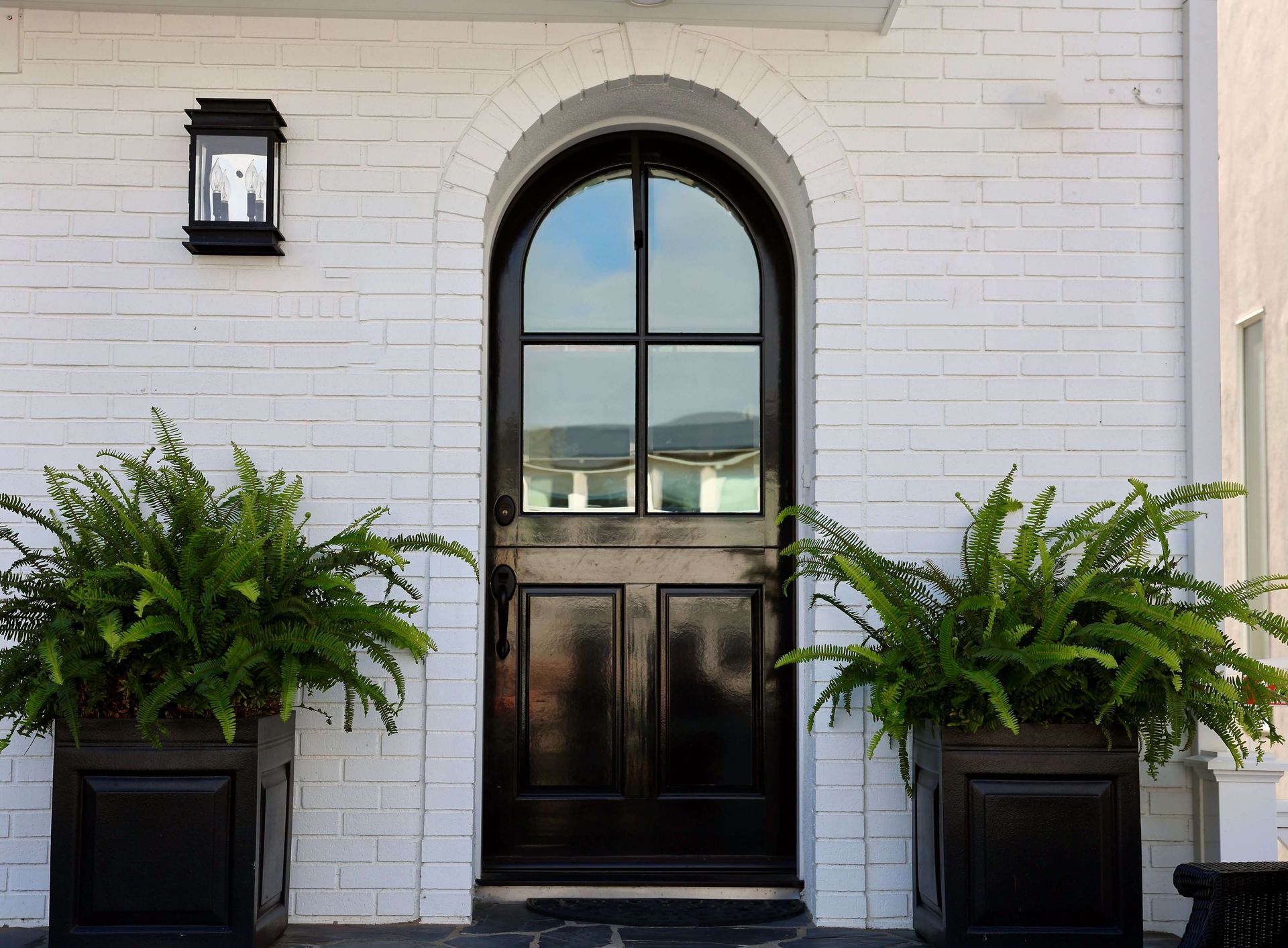 Beautiful rounded top entry door.