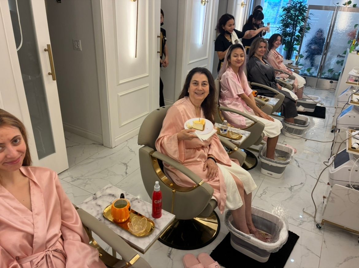 birthday group head spa package celebration at Lavie Bella Head Spa in Artesia California birthday group head spa package celebration at Lavie Bella Head Spa in Artesia California