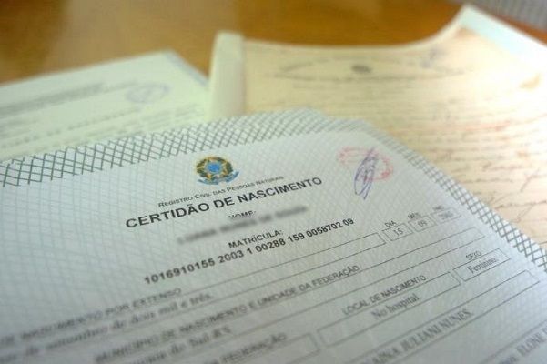 Certidão Nascimento