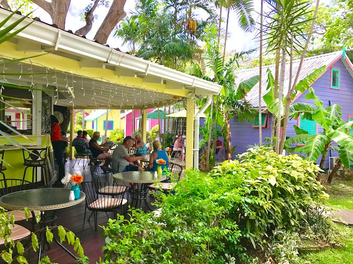 outdoor_cafe outdoor_cafe