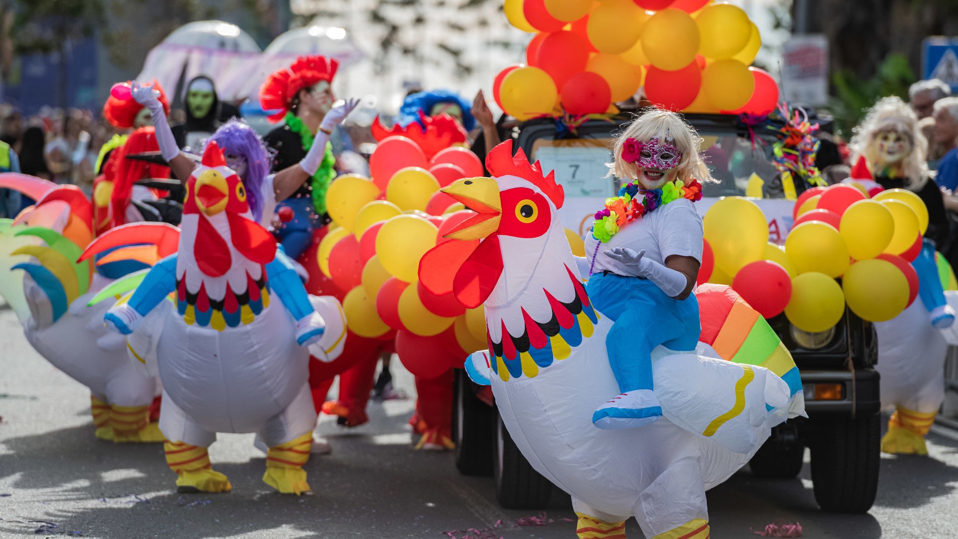 madeira streets carnival