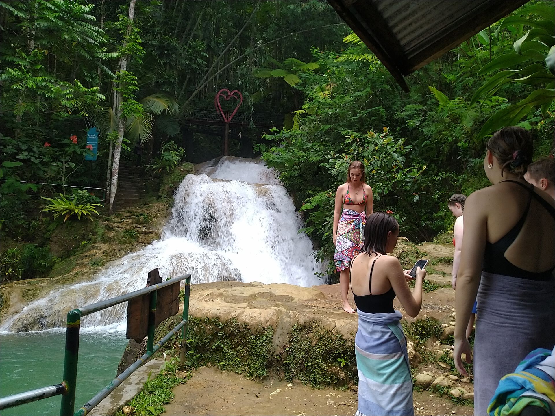kedung pedut waterfall kedung pedut waterfall