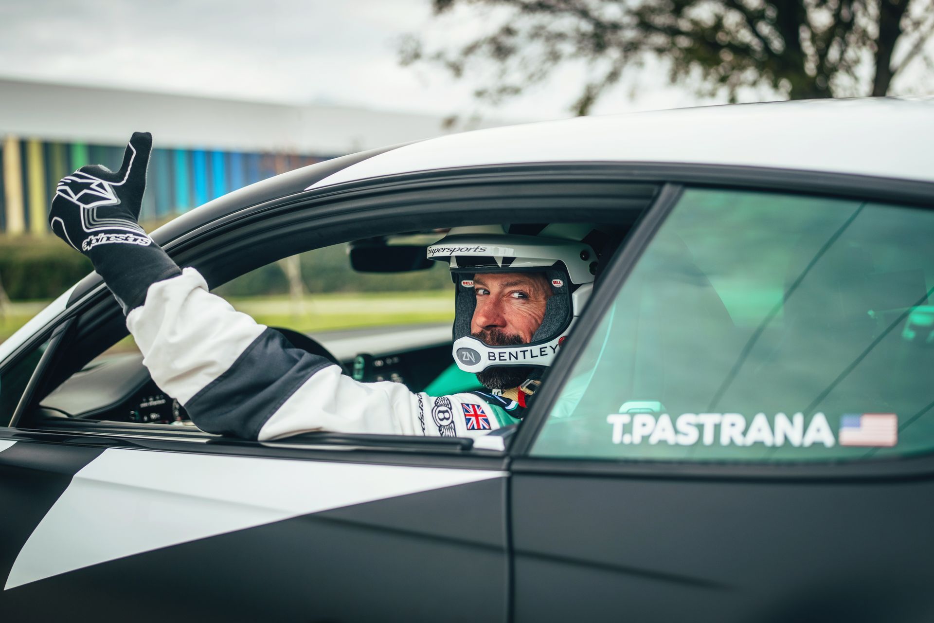 Travis Pastrana en Bentley Supersport