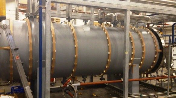 Insulated cylindrical equipment used in an advanced thermal system