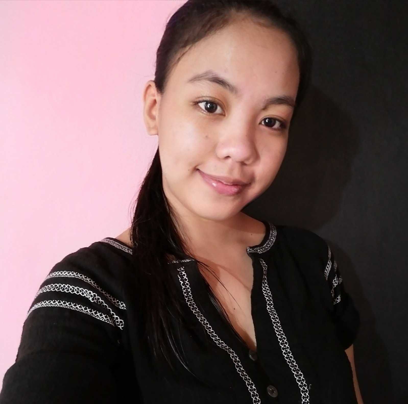 Mary Queen Mandalihan, Social Media Associate