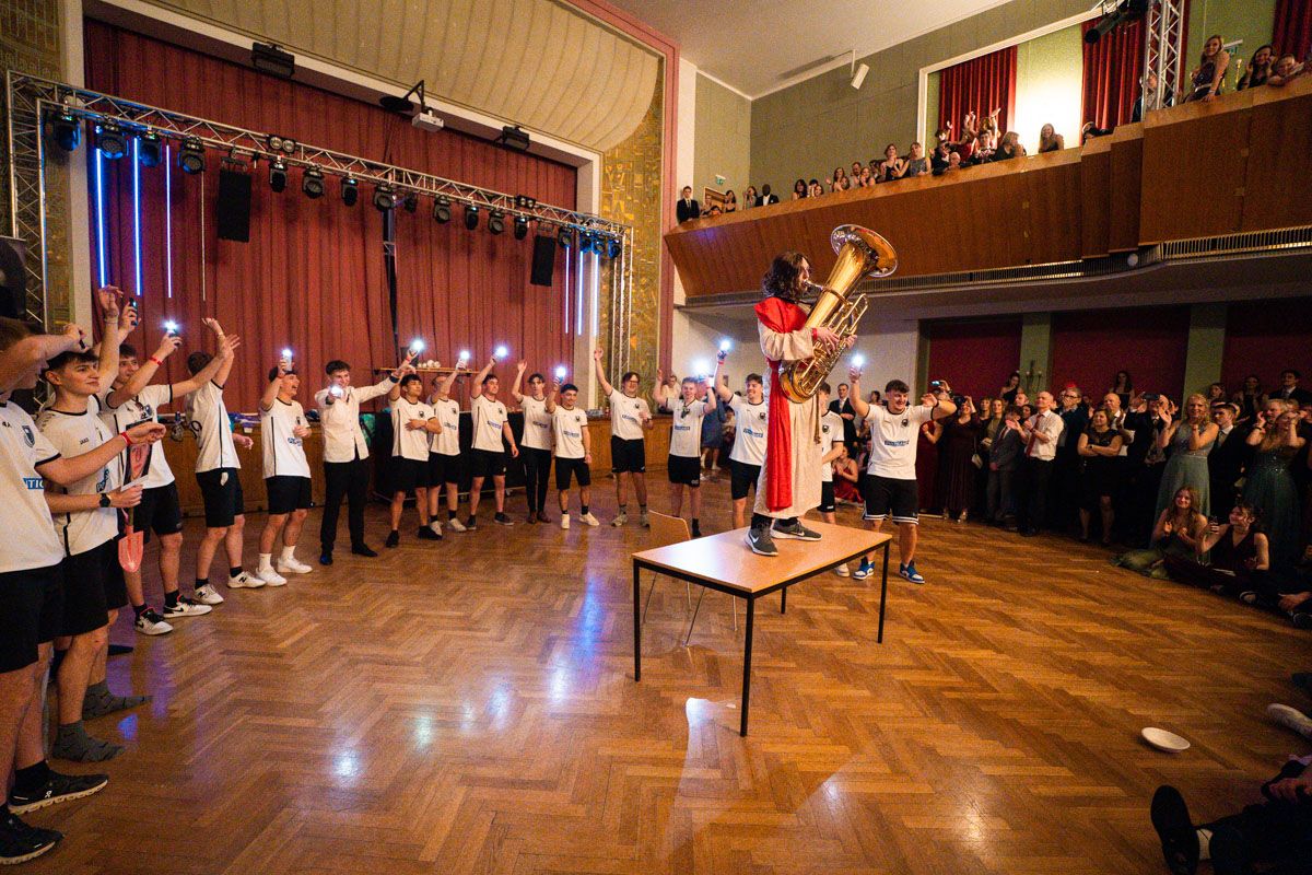 mitternachtseinlage maturaball htl steyr stadthalle enns 2026 mitternachtseinlage maturaball htl steyr stadthalle enns 2026