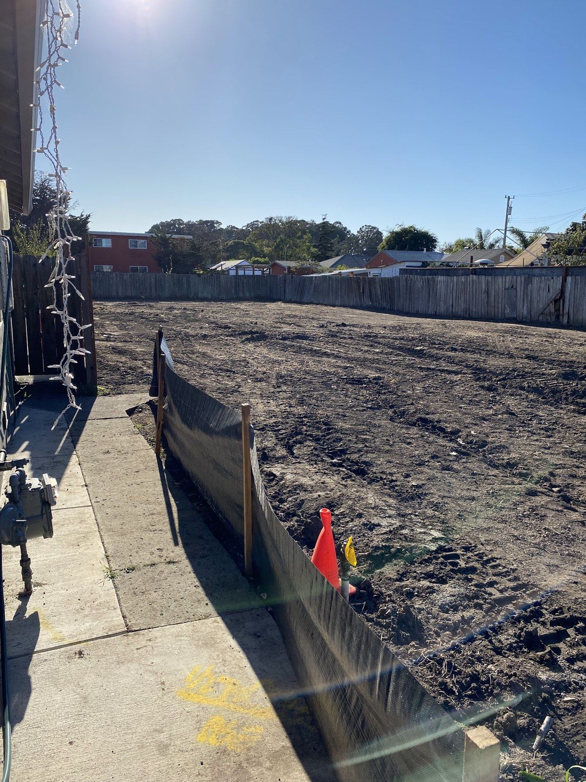 Richmond project, photo 22: Graded site and perimeter protection