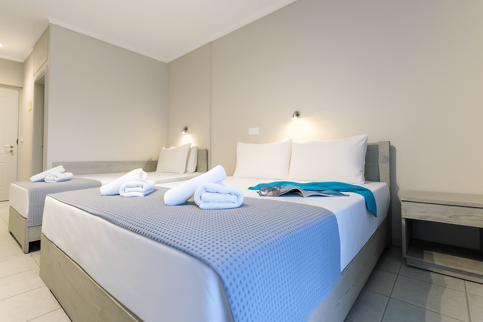 Triple Room Sea View at Samel Hotel