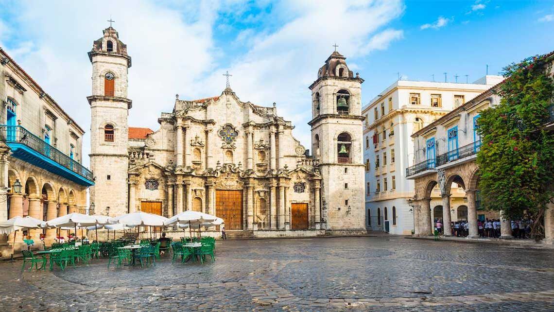 cathedral plaza old havana