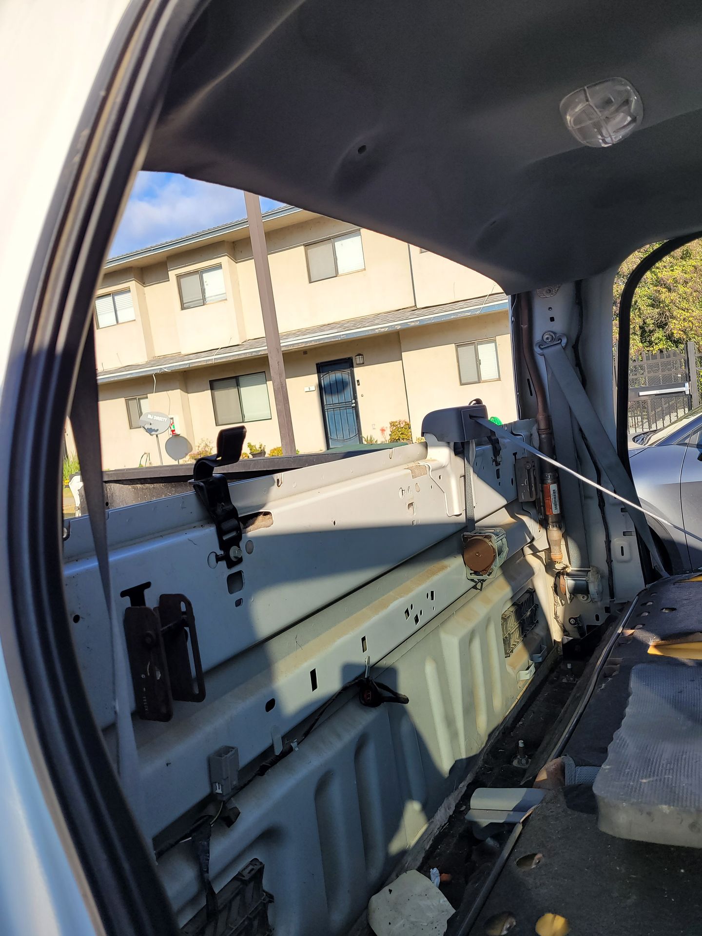 mechanic replacing window