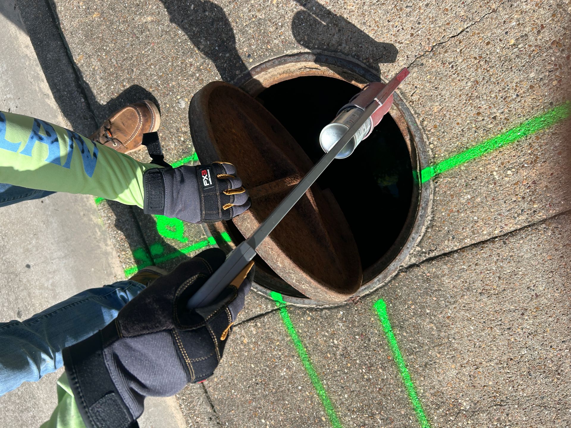 Emergency utility locating at an active construction site in Waco, TX