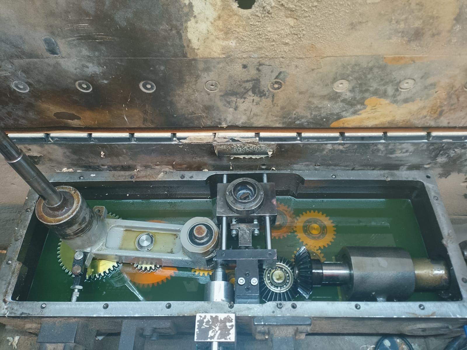 Ima edgebander repairs, ima schelling edgebander repairs, ima schelling repairs to all machinery, schelling saw repairs, ima edgebamder porblems and fault finding