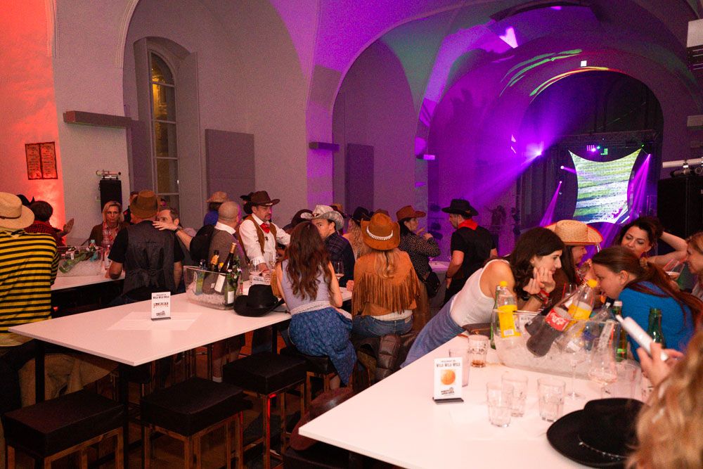 vip bereich imma wuedara round table wels blick von oben vip bereich imma wuedara round table wels blick von oben