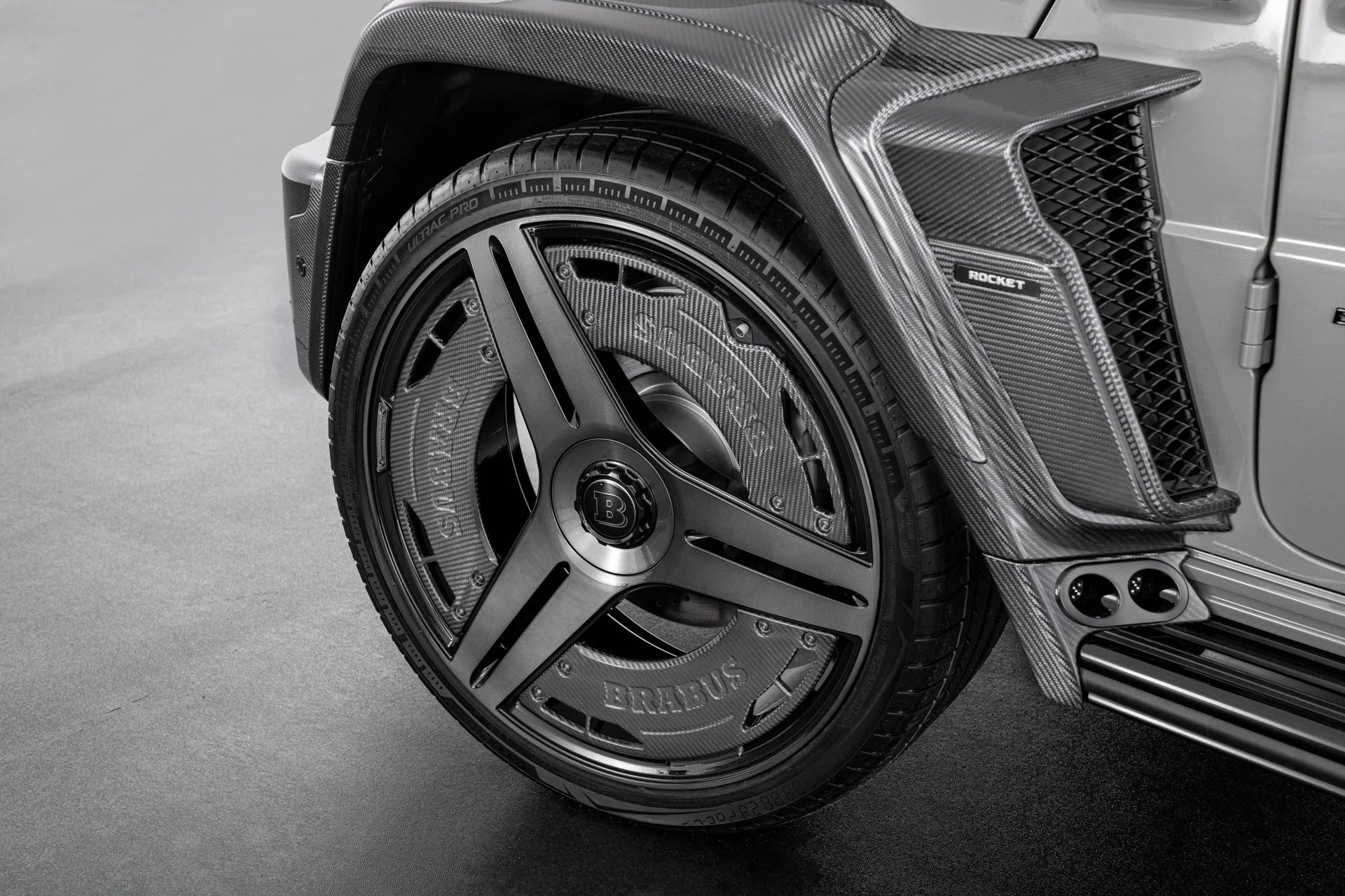 BRABUS 900 ROCKET EDITION