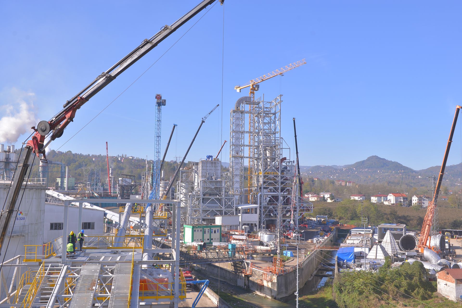Industrial insulation renewal during maintenance and turnaround work