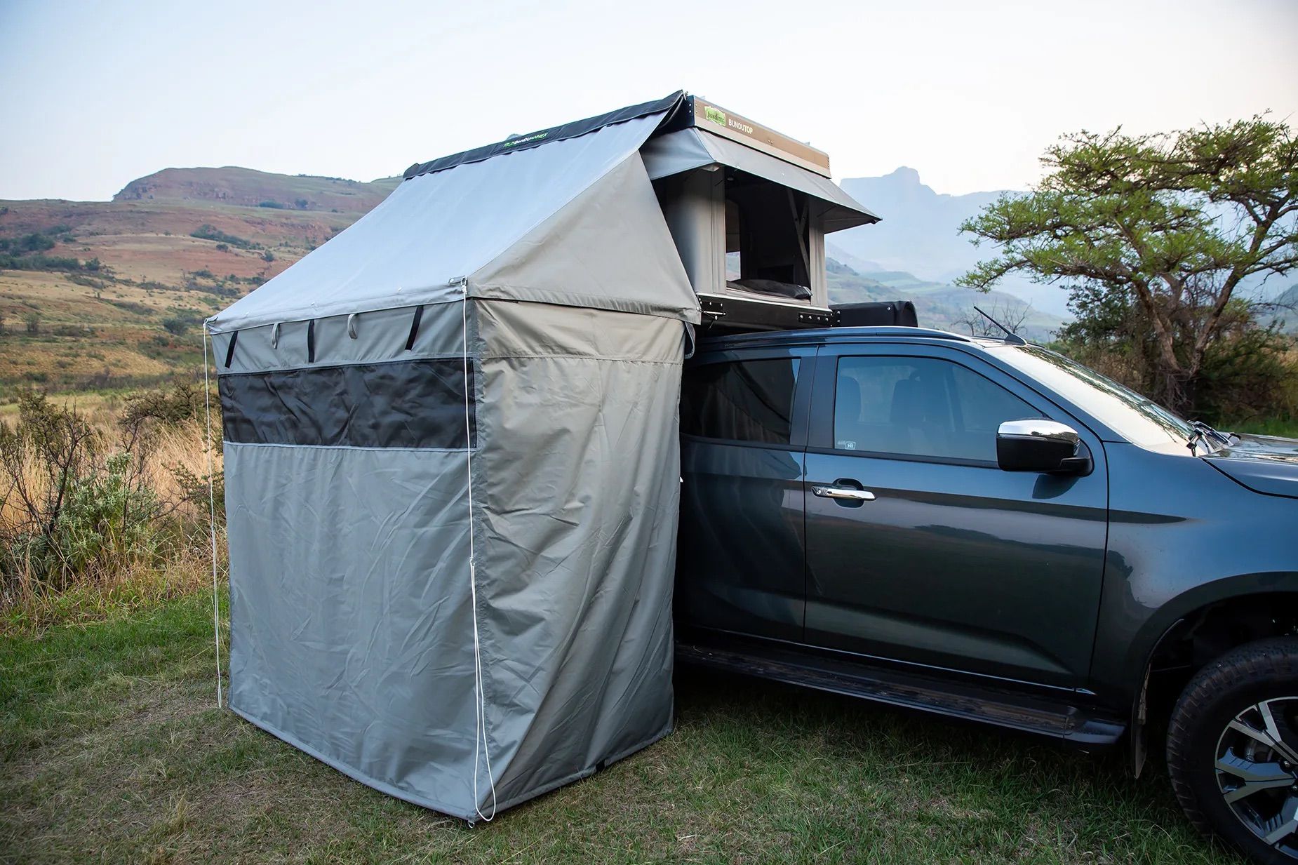 coleman zelt oak canyon 6 Tunnelzelt, Familienzelt , Campingzelt, mehrfarbig, 6 Personen Sport & Freizeit 🦆 Donald Duck Sleeping・ Futuro Invierno 2022 iPhone Hülle inkl. Adapterplatte (Handymodell):iPhone 18 Pro Max