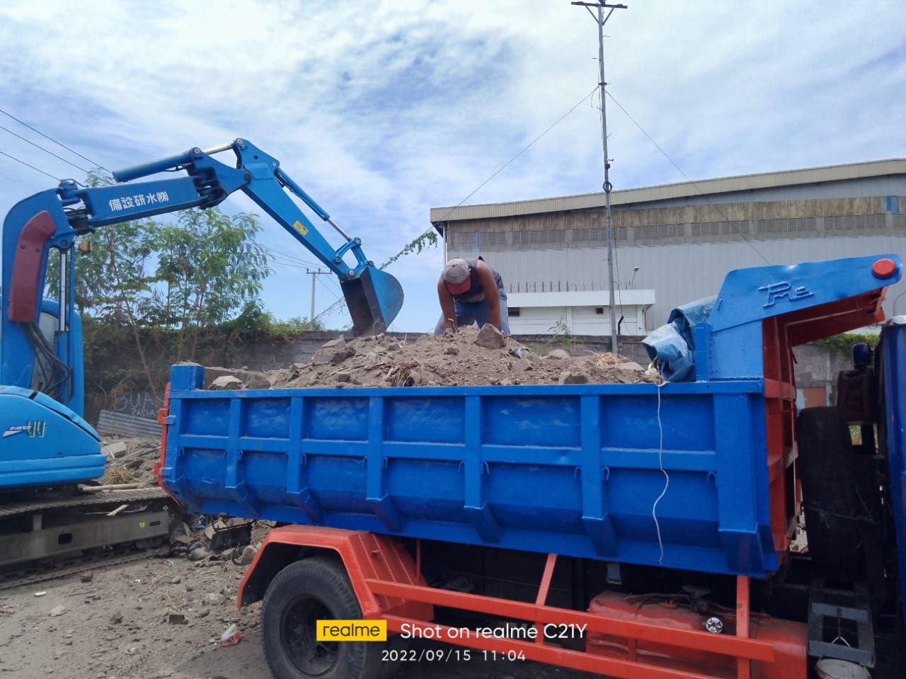 Angkut Dumptruk 7m3