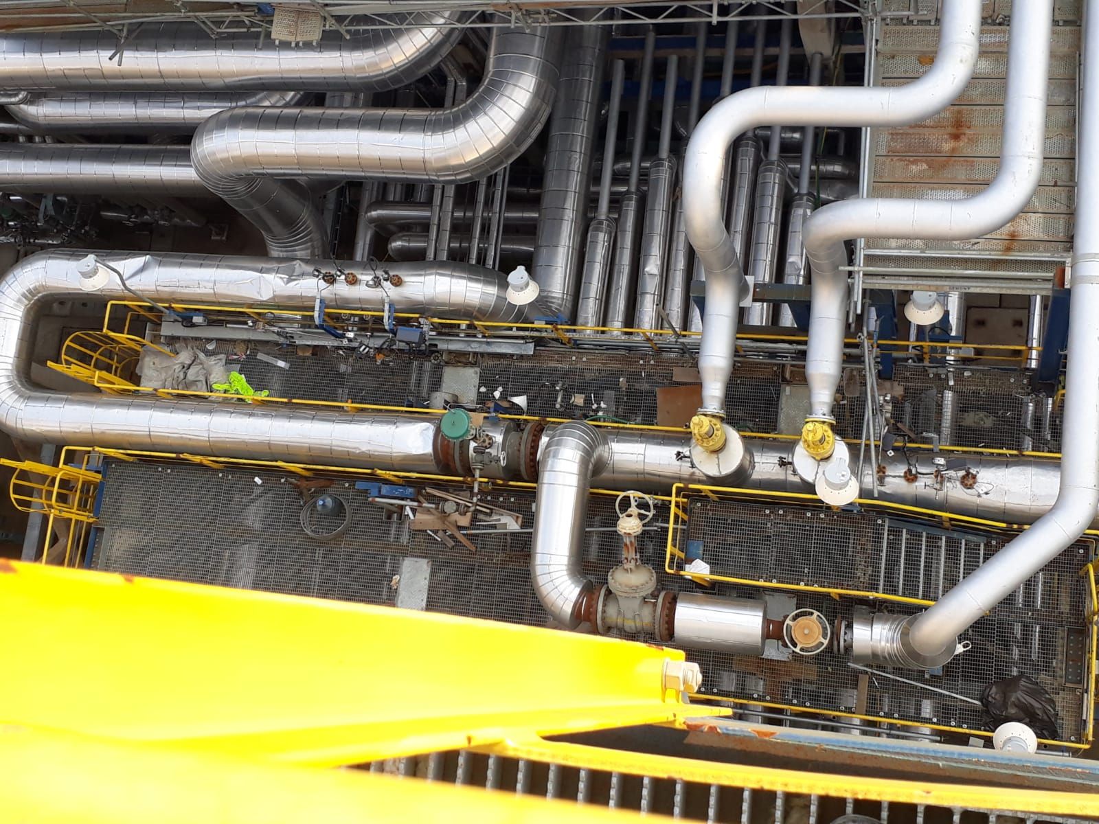 Industrial thermal insulation for tanks vessels and ductwork