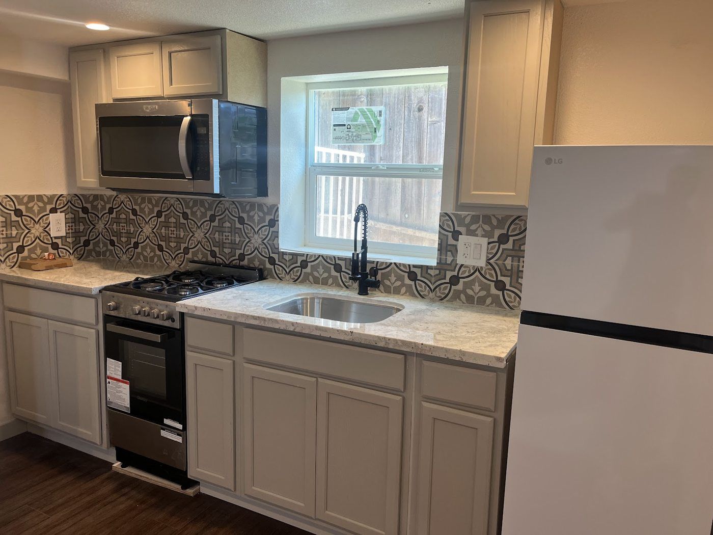 Vallejo project, photo 18: Completed kitchen finishes