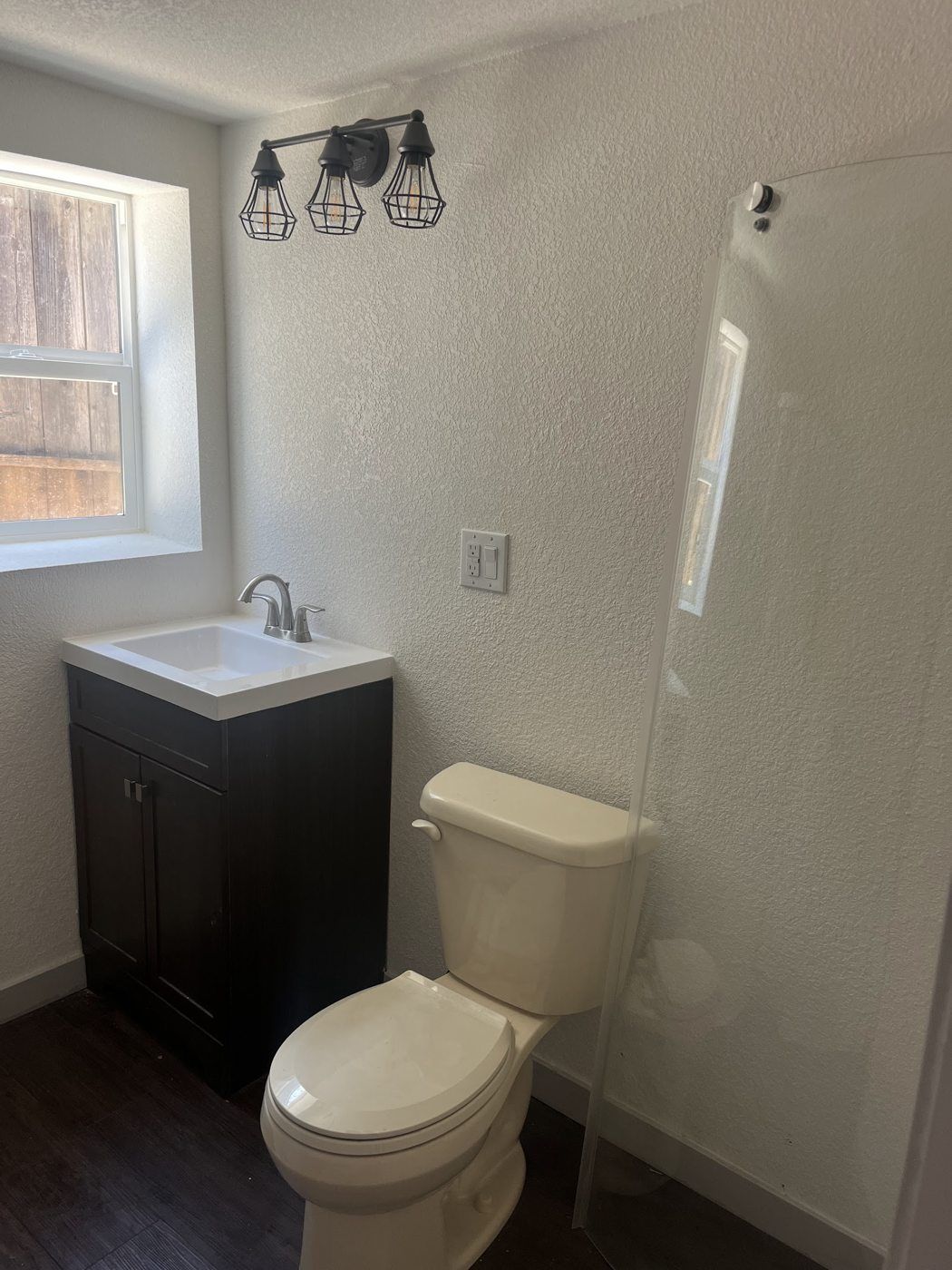 Vallejo project, photo 23: Completed bathroom fixtures