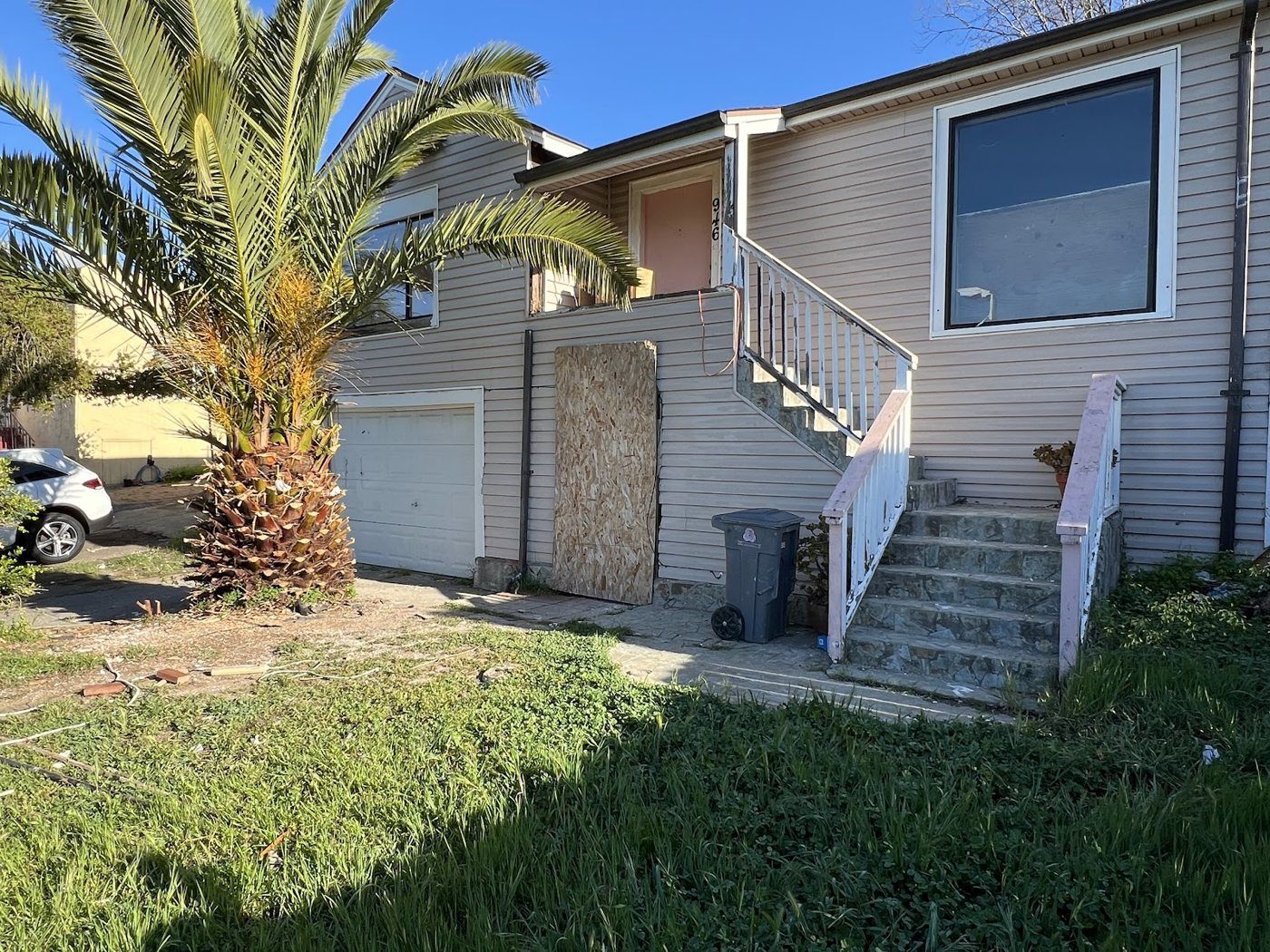 Vallejo project, photo 05: Secured exterior before reconstruction