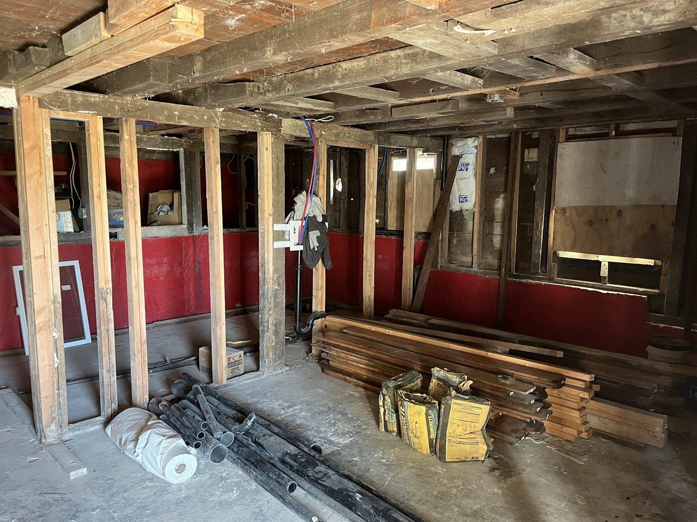 Vallejo project, photo 08: Interior framing in progress